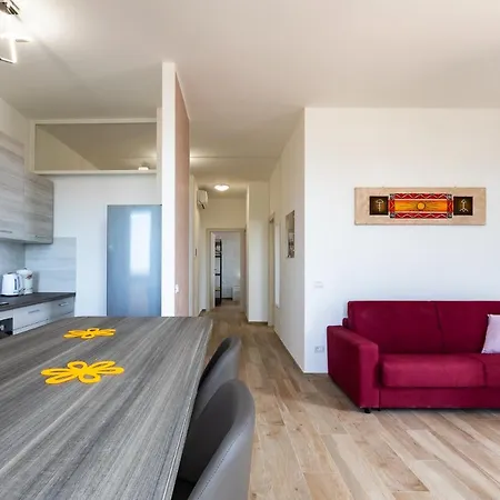 Apartment Borgo Milano Penthouse - With Parking *